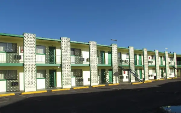 Economy Inn 9